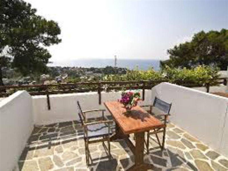 Karpathios Aparthotel 2*